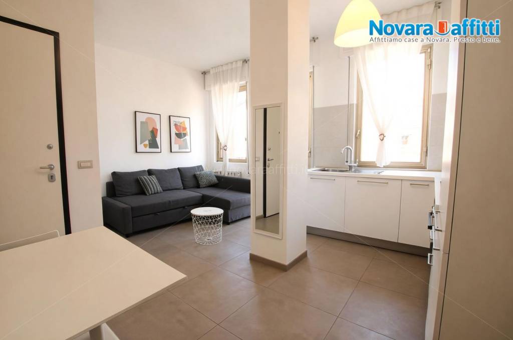 appartamento in affitto a Novara in zona Centro Città