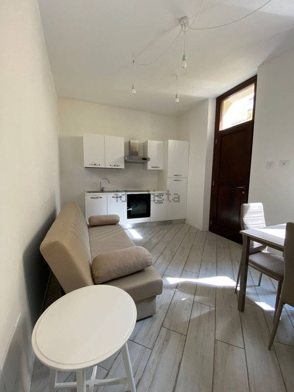 appartamento in affitto a Novara in zona Centro Città