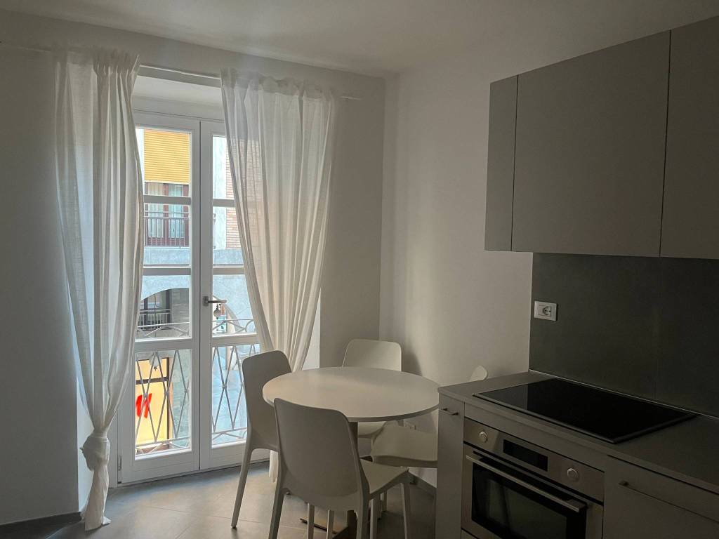 appartamento in affitto a Novara in zona Centro Città