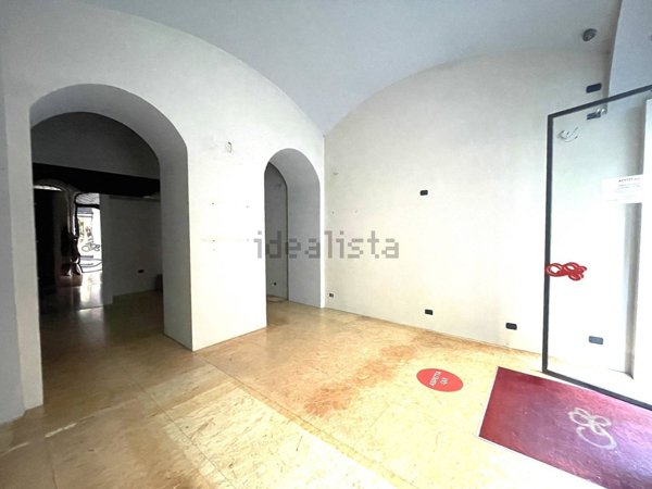 negozio in affitto a Novara in zona Centro Città