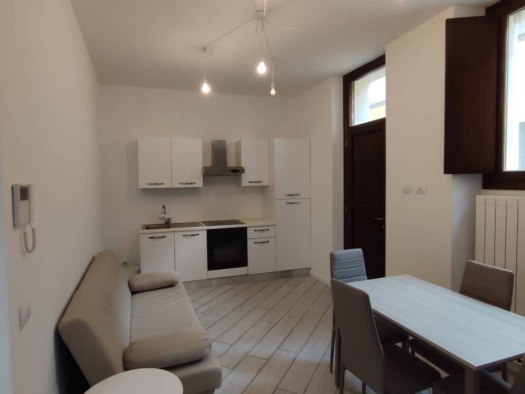 appartamento in affitto a Novara