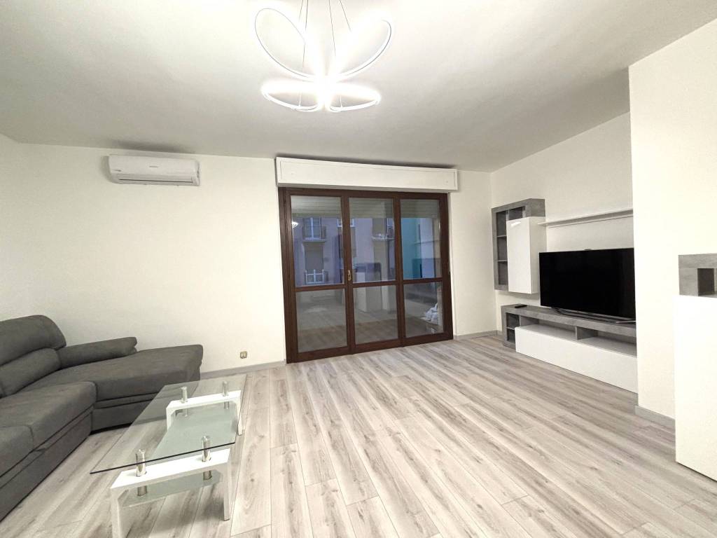 appartamento in affitto a Novara in zona zona Porta Mortara