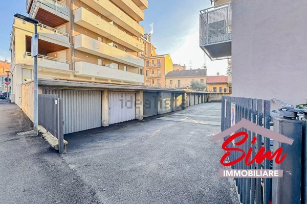 locale di sgombero in affitto a Novara