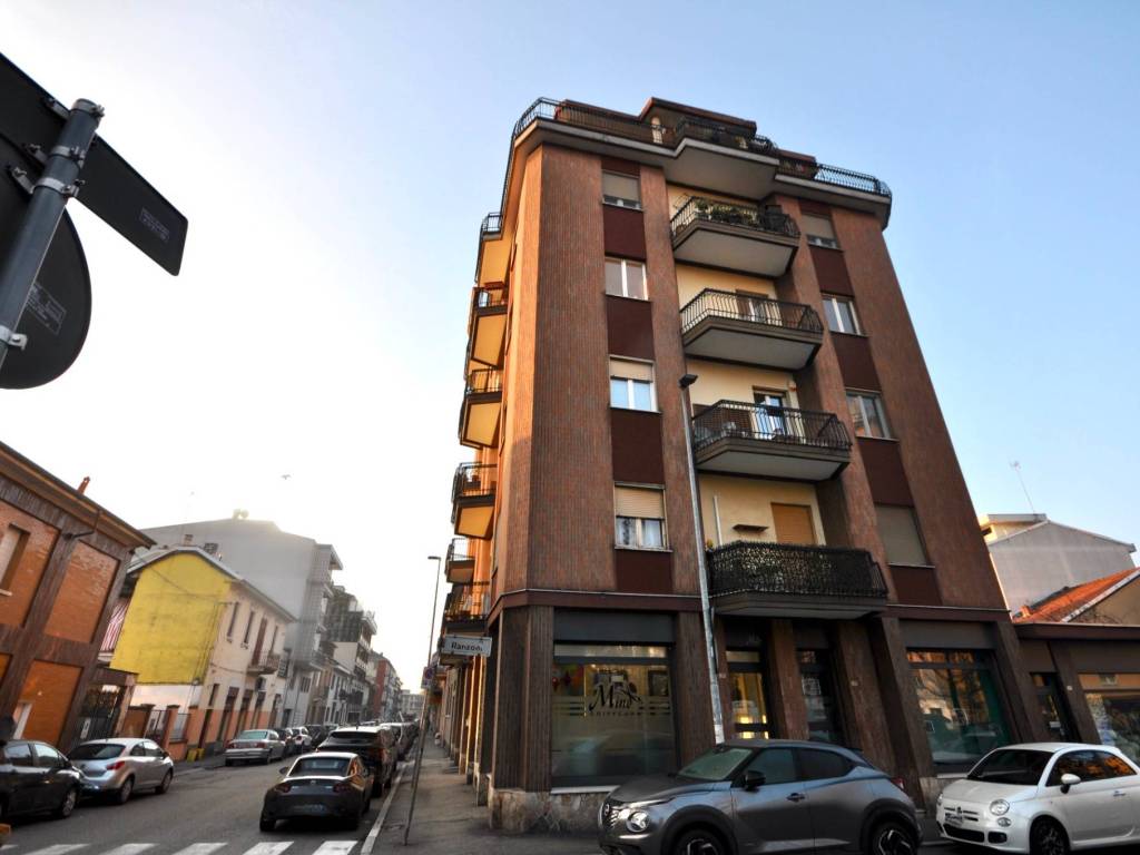 negozio in affitto a Novara in zona zona Sacro Cuore