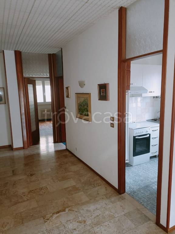 appartamento in affitto a Novara in zona zona Sacro Cuore