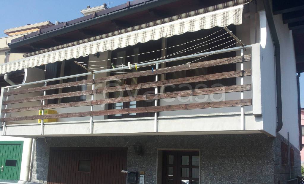 appartamento in affitto a Novara in zona Pernate