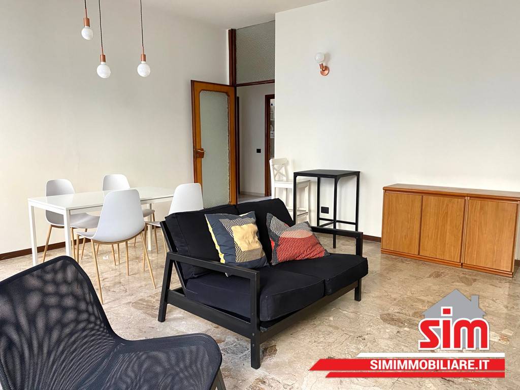 appartamento in affitto a Novara in zona Centro Città