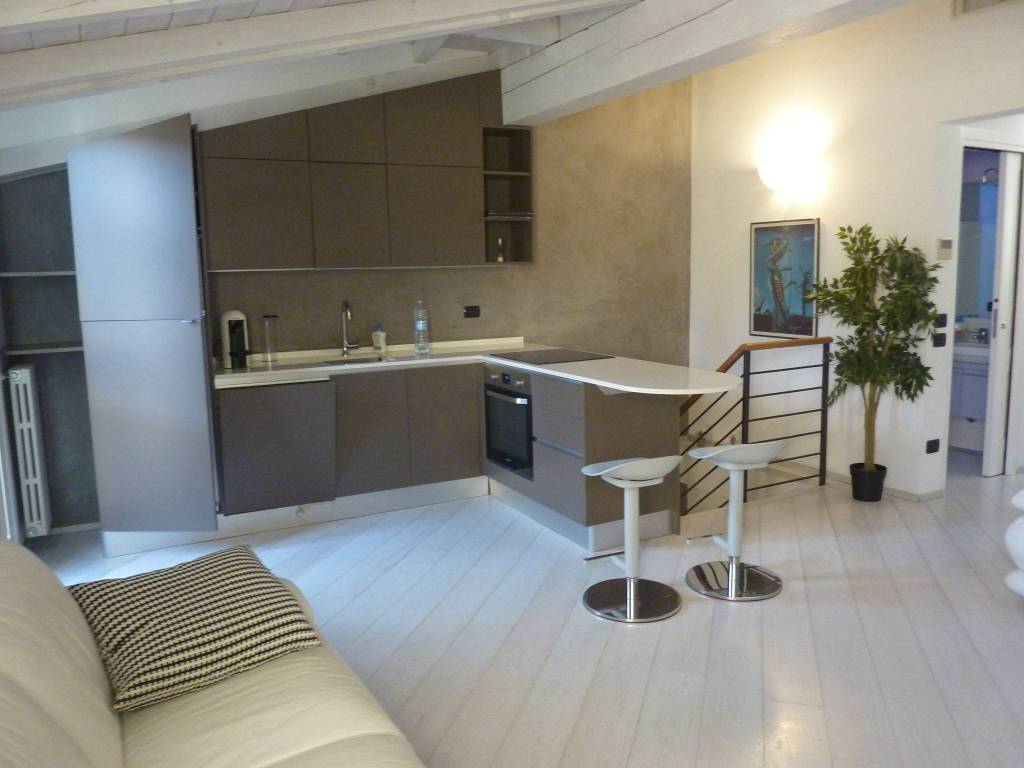 appartamento in affitto a Novara in zona Centro Città