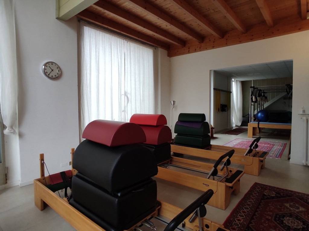 negozio in affitto a Novara in zona Centro Città