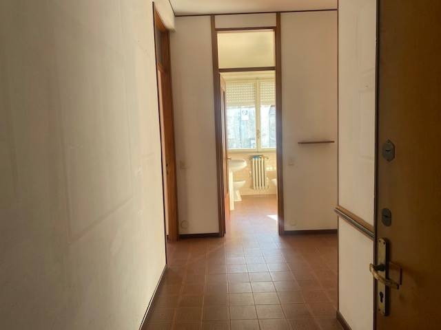 ufficio in affitto a Novara in zona zona Porta Mortara