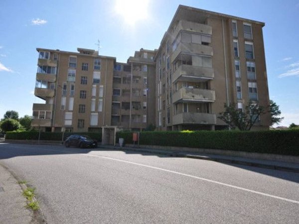 negozio in affitto a Novara in zona zona Sant'Andrea - San Rocco