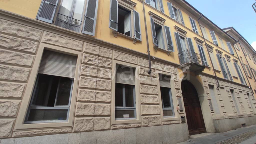 appartamento in affitto a Novara in zona Centro Città