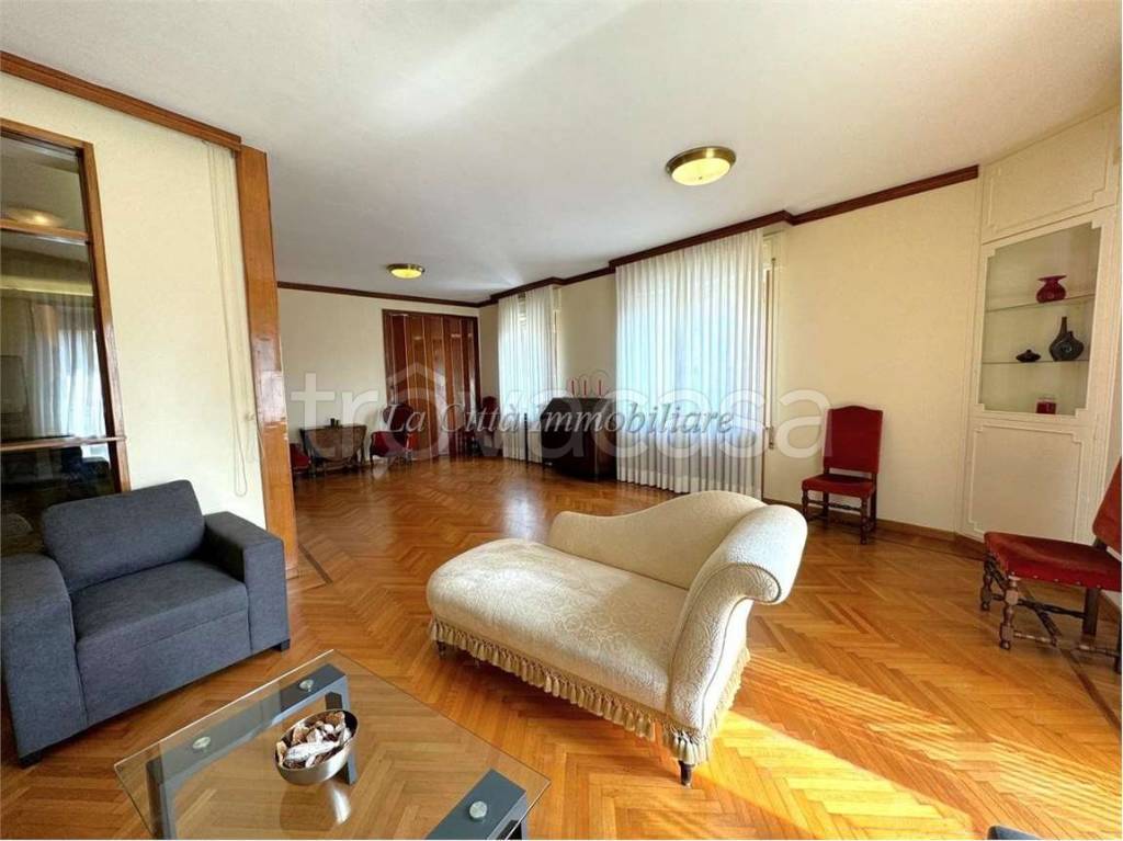 appartamento in affitto a Novara in zona zona Sacro Cuore