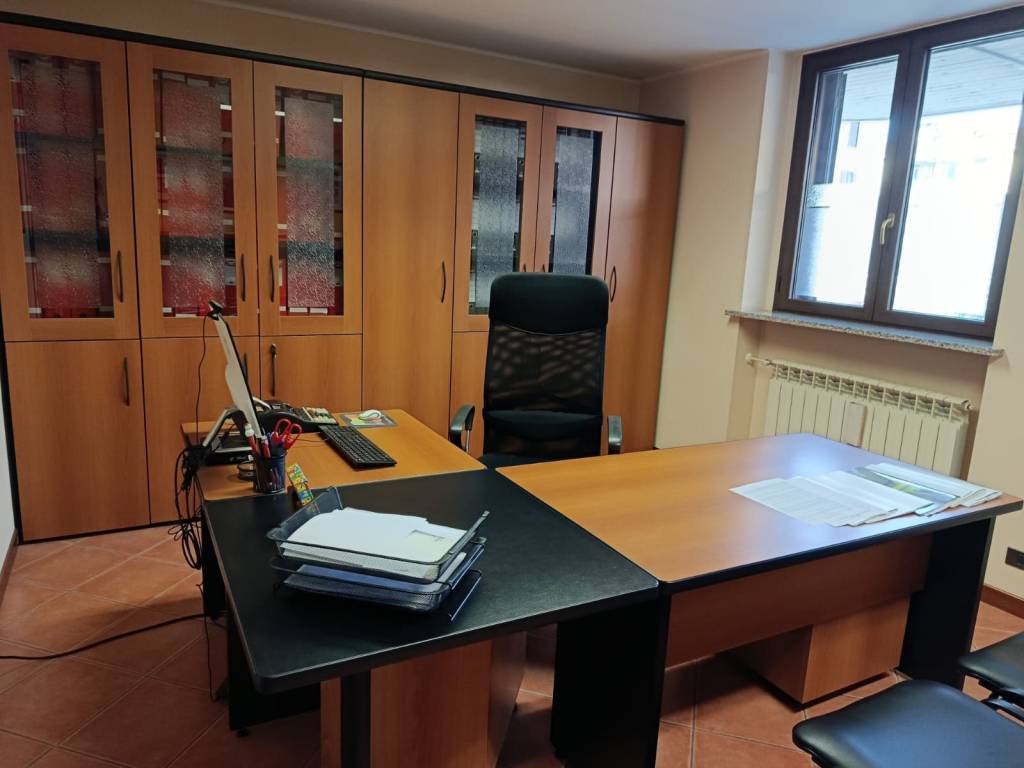 ufficio in affitto a Novara in zona zona Cittadella - Villaggio Dalmazia