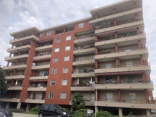 appartamento in affitto a Novara in zona Centro Città