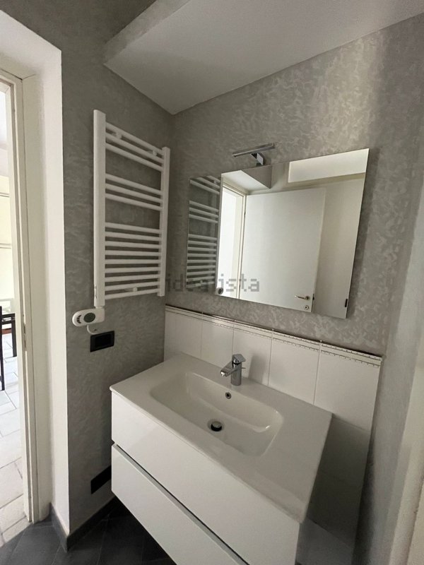 appartamento in affitto a Novara in zona Centro Città