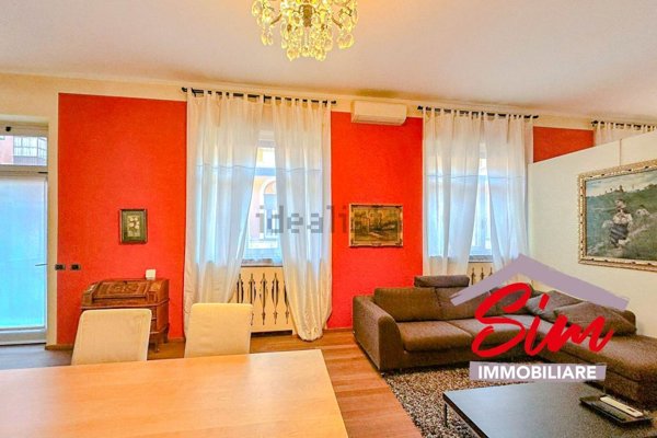 appartamento in affitto a Novara in zona Centro Città