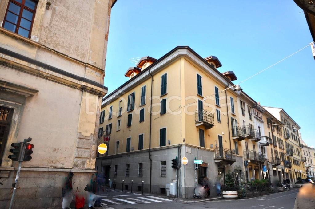 appartamento in affitto a Novara in zona Centro Città