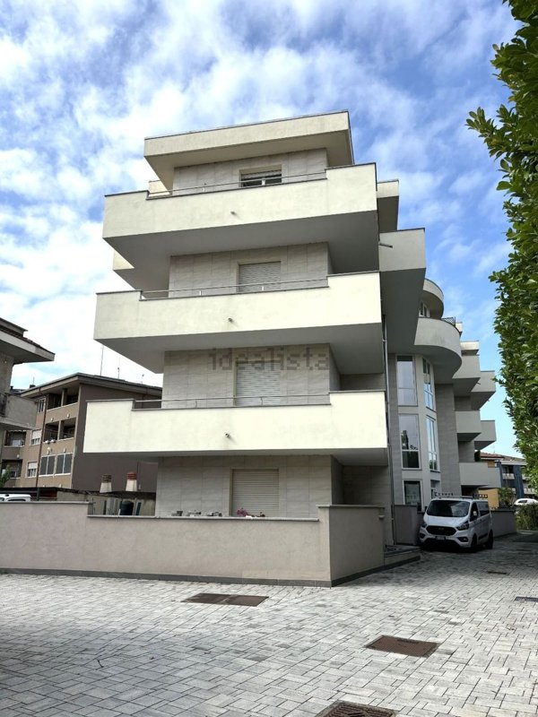 appartamento in affitto a Novara in zona Centro Città