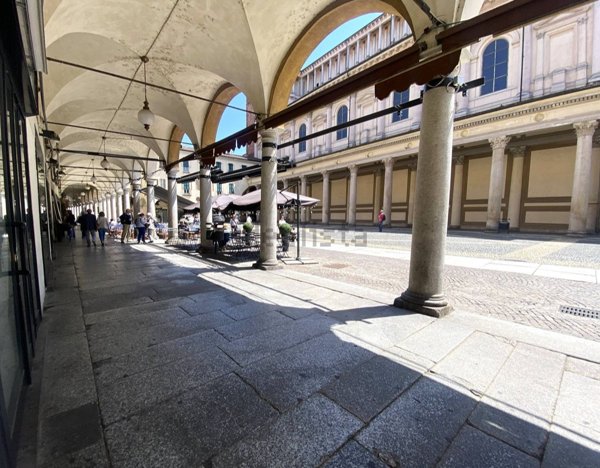 locale commerciale in affitto a Novara in zona Centro Città
