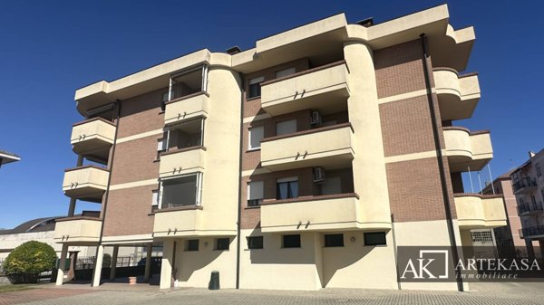 appartamento in affitto a Novara in zona Veveri