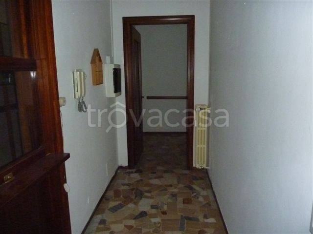 appartamento in affitto a Novara in zona Centro Città
