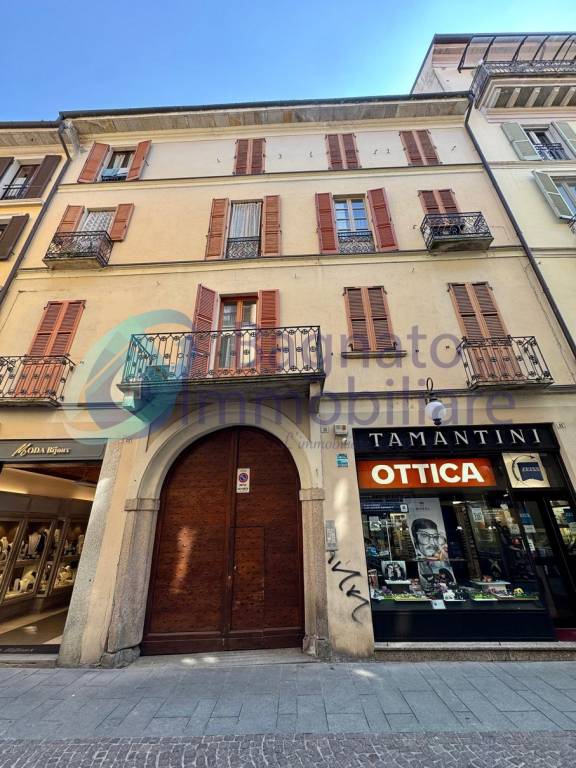 appartamento in affitto a Novara in zona Centro Città
