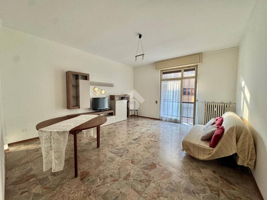 appartamento in affitto a Novara in zona zona Sacro Cuore