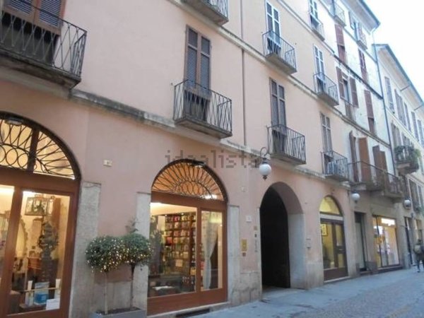 appartamento in affitto a Novara in zona Centro Città
