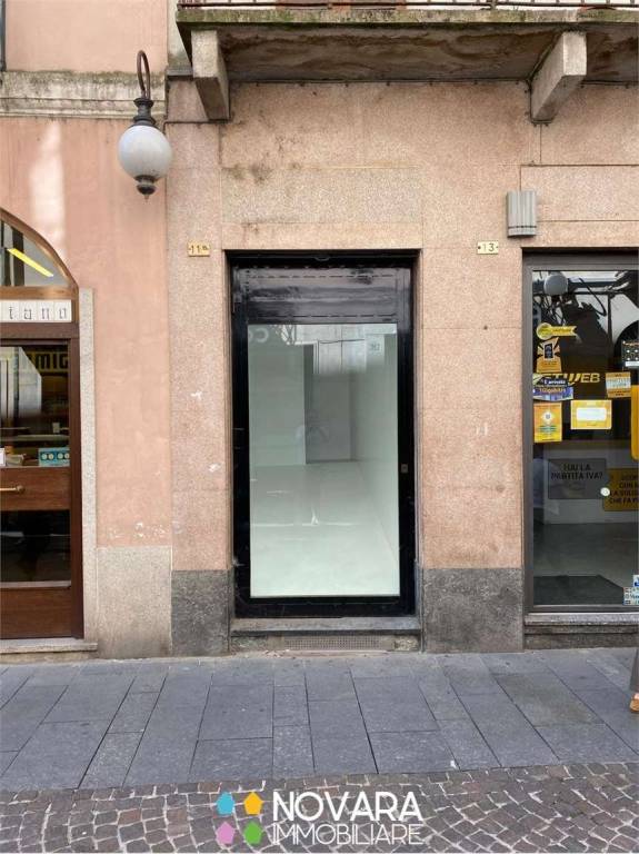 negozio in affitto a Novara in zona Centro Città