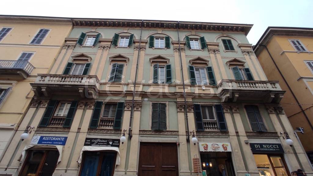 appartamento in affitto a Novara in zona Centro Città