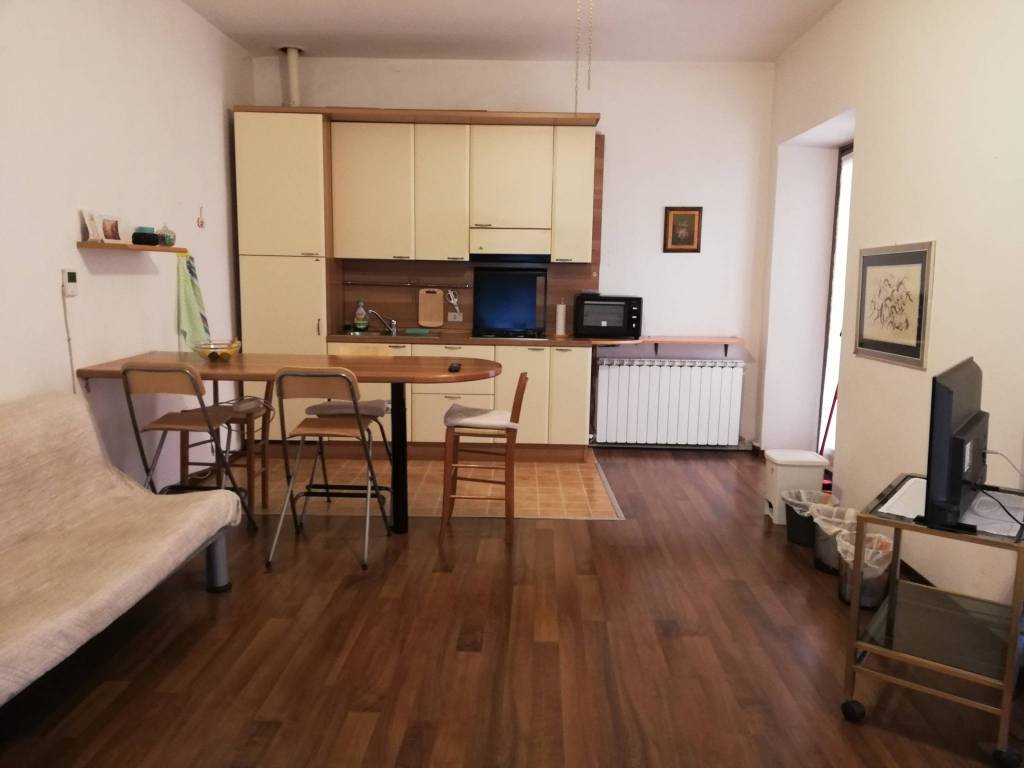 appartamento in affitto a Novara in zona Centro Città
