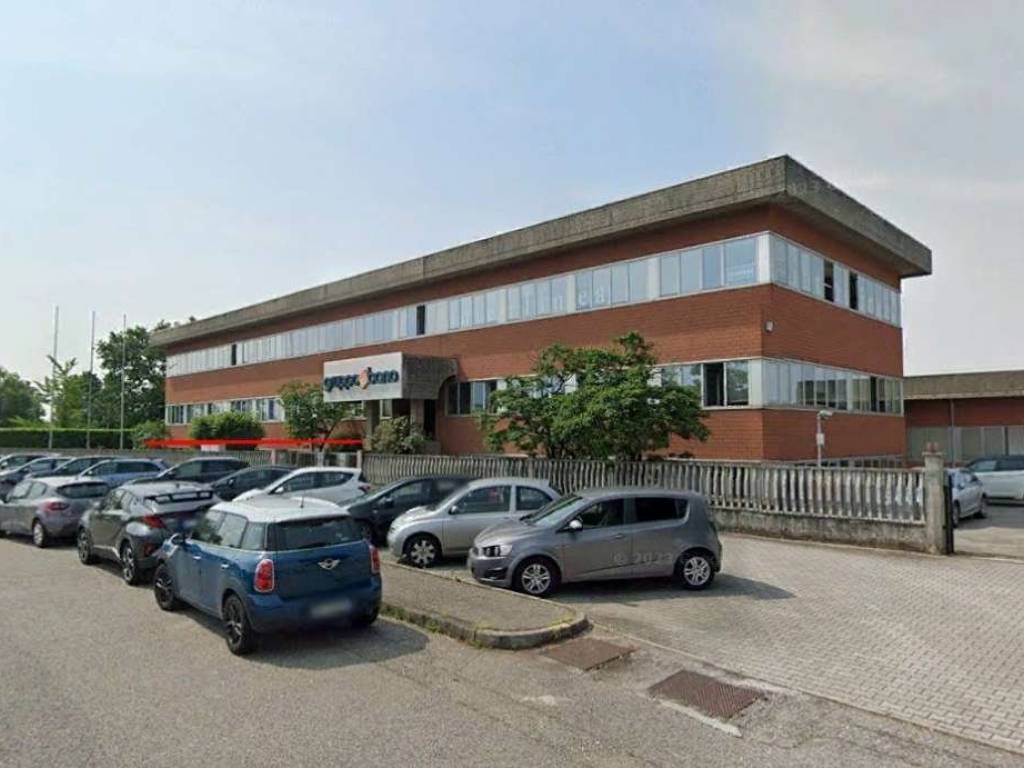 ufficio in affitto a Novara in zona zona Sacro Cuore