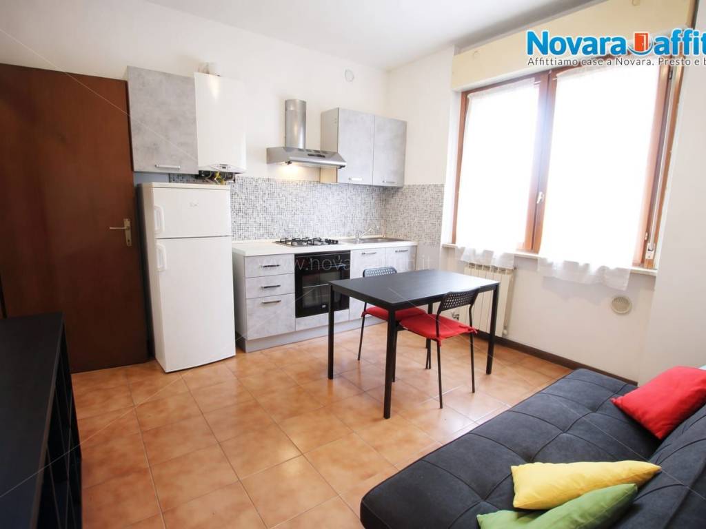 appartamento in affitto a Novara in zona Centro Città