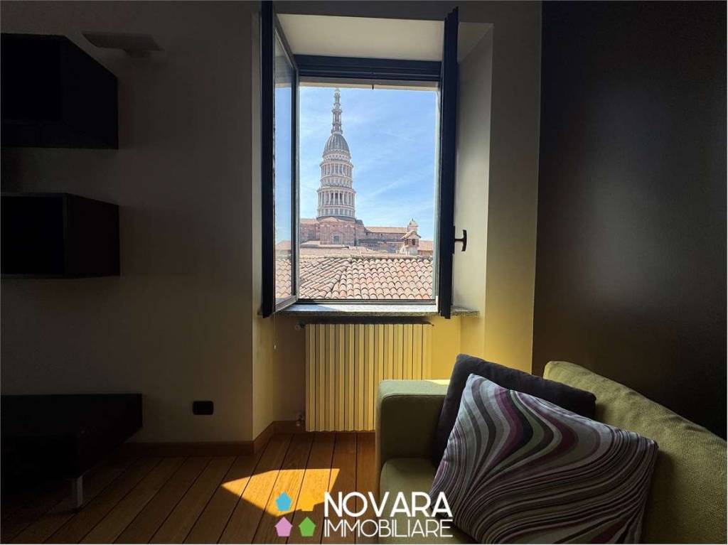 appartamento in affitto a Novara in zona Centro Città