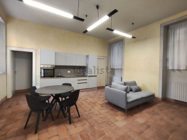 appartamento in affitto a Novara in zona Centro Città