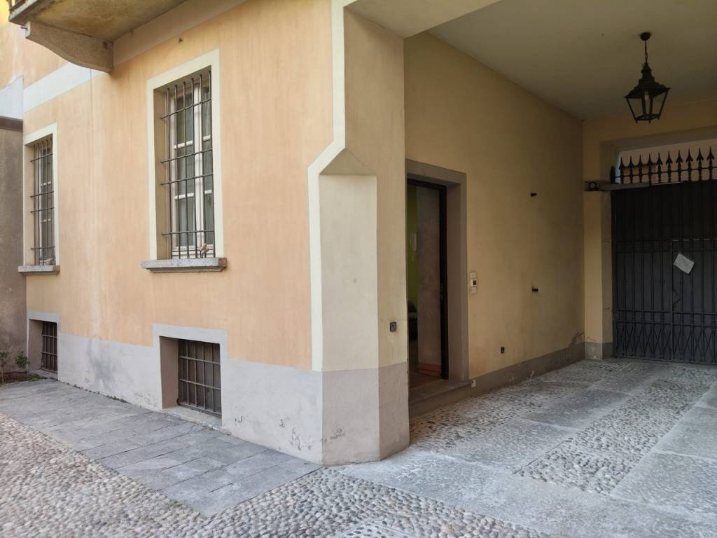 appartamento in affitto a Novara in zona Centro Città