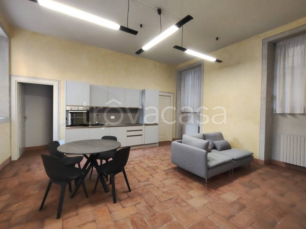 appartamento in affitto a Novara in zona Centro Città