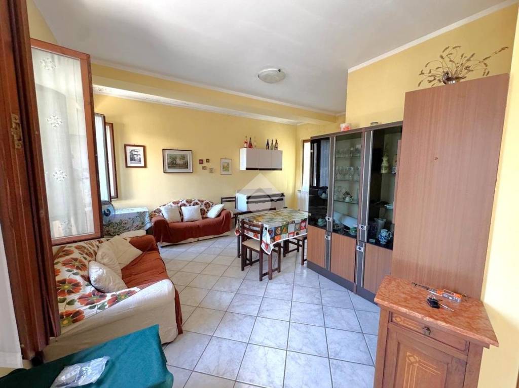 appartamento in affitto a Novara in zona zona Sant'Andrea - San Rocco