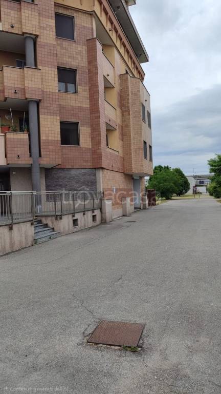 casa indipendente in affitto a Novara