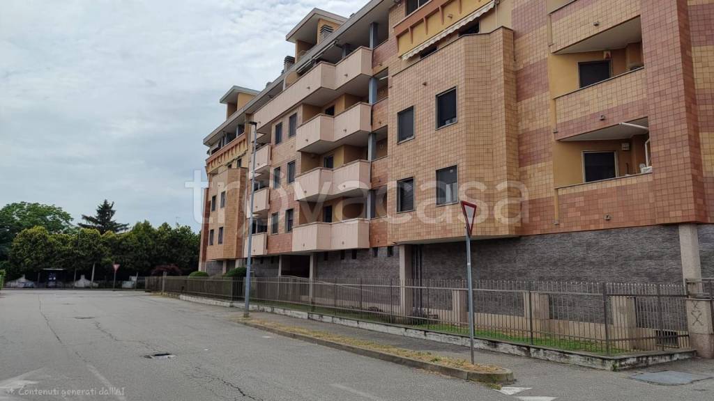 casa indipendente in affitto a Novara