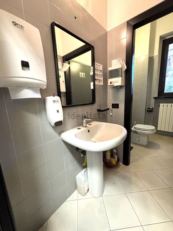 ufficio in affitto a Novara in zona Centro Città