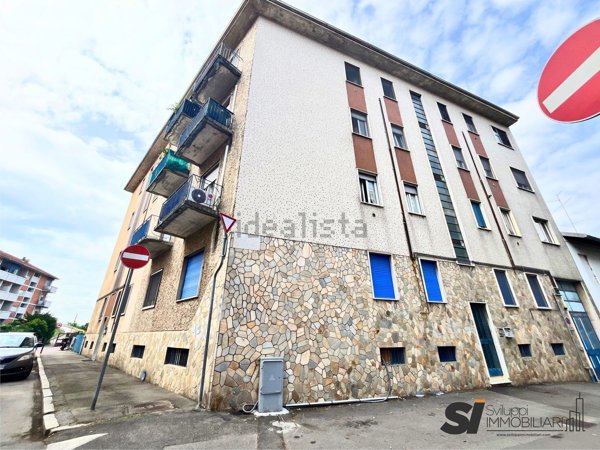 appartamento in affitto a Novara in zona Centro Città