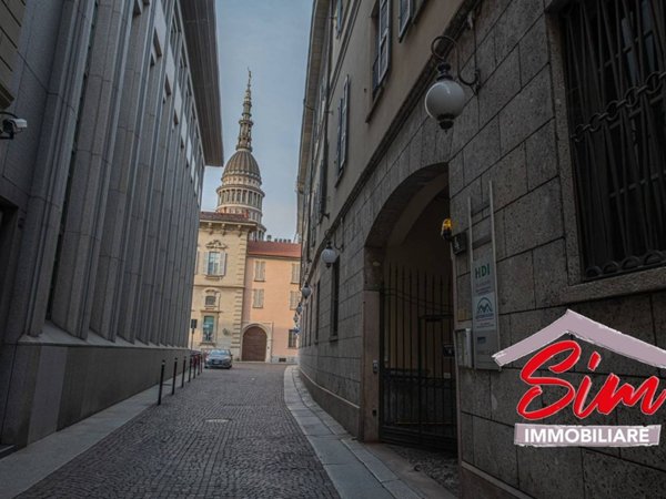 appartamento in affitto a Novara in zona Centro Città