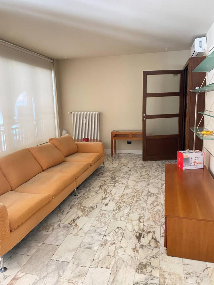 appartamento in affitto a Novara in zona Centro Città