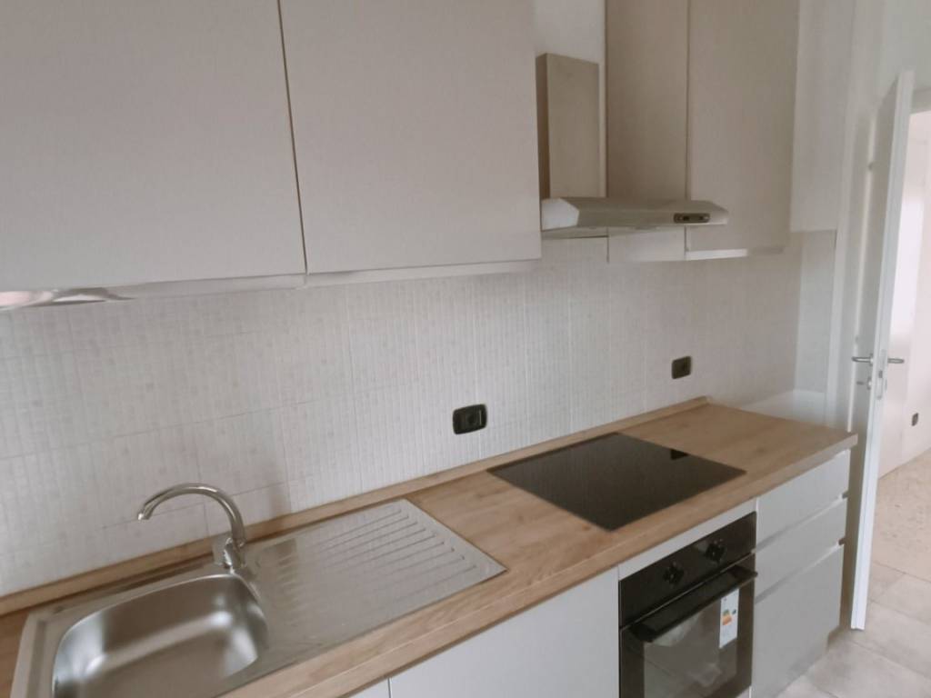 appartamento in affitto a Novara in zona Vignale