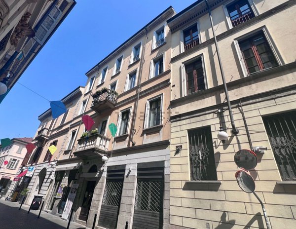appartamento in affitto a Novara in zona Centro Città