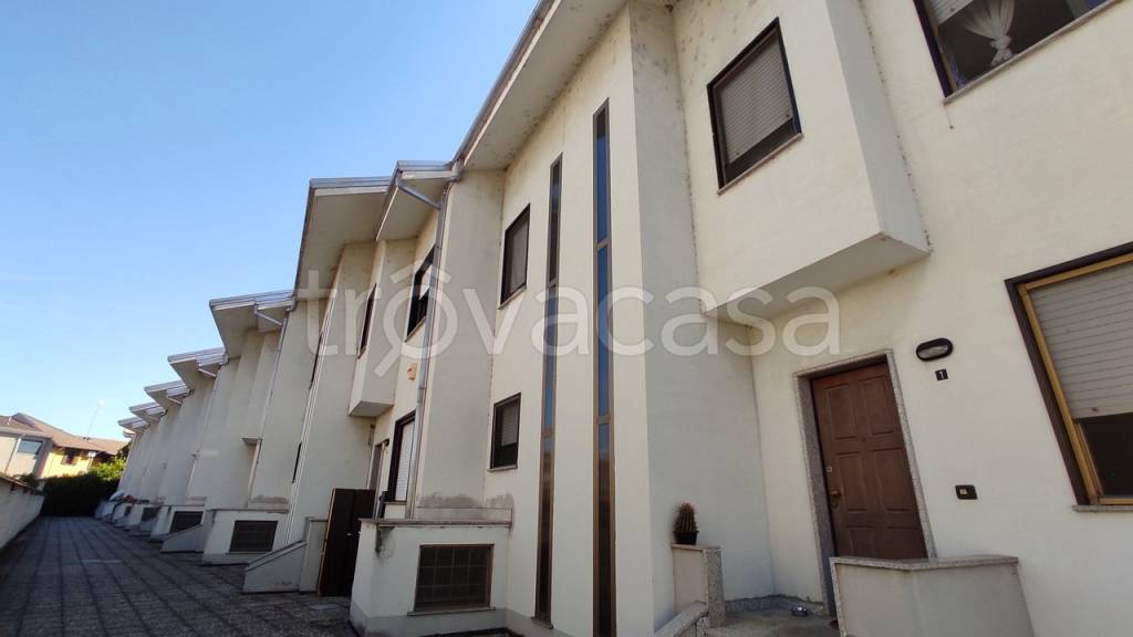 casa indipendente in affitto a Novara in zona Zona Santa Rita