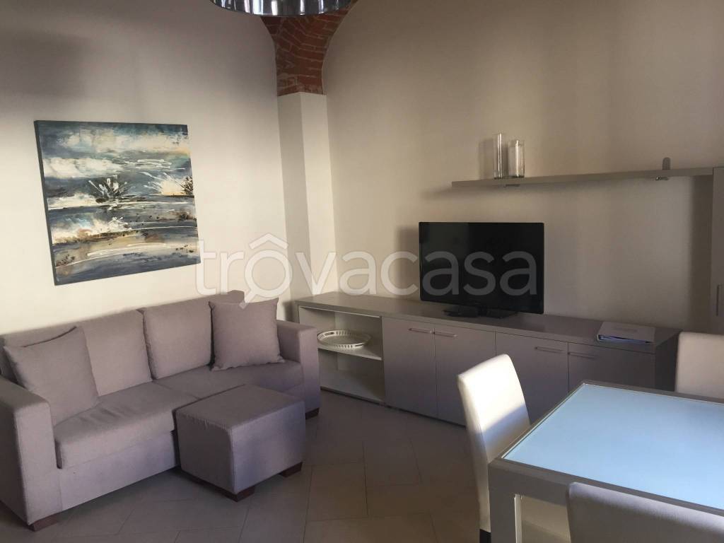 appartamento in affitto a Novara in zona Centro Città