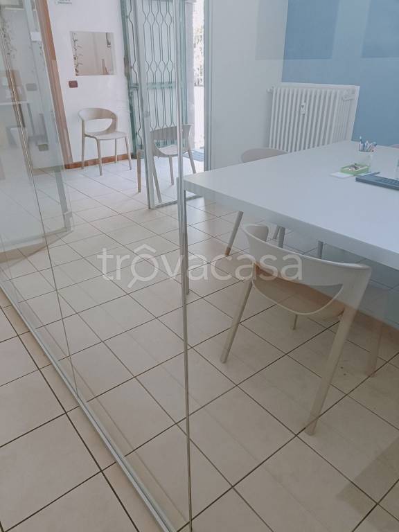 ufficio in affitto a Novara in zona Centro Città